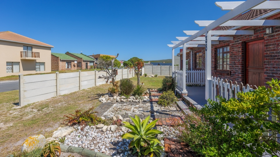 2 Bedroom Property for Sale in Agulhas Western Cape